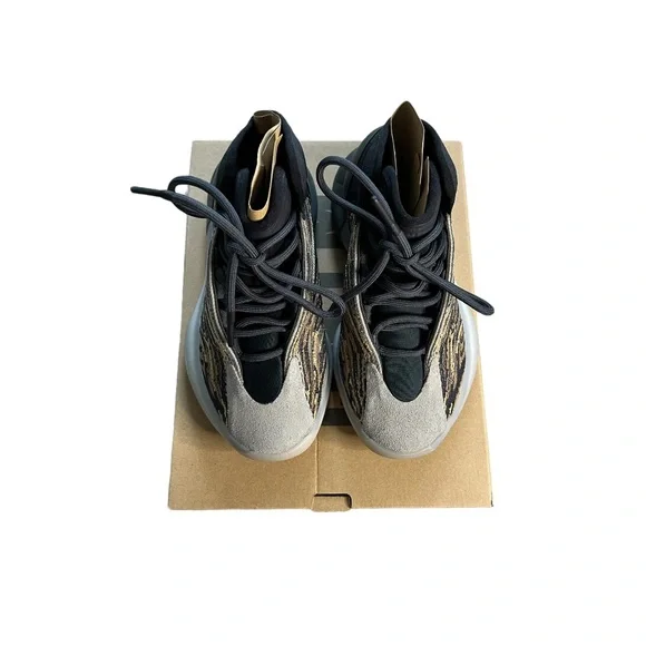 Yeezy Quantum Amber Tint Men’s Size 4.5 - Picture 4 of 7